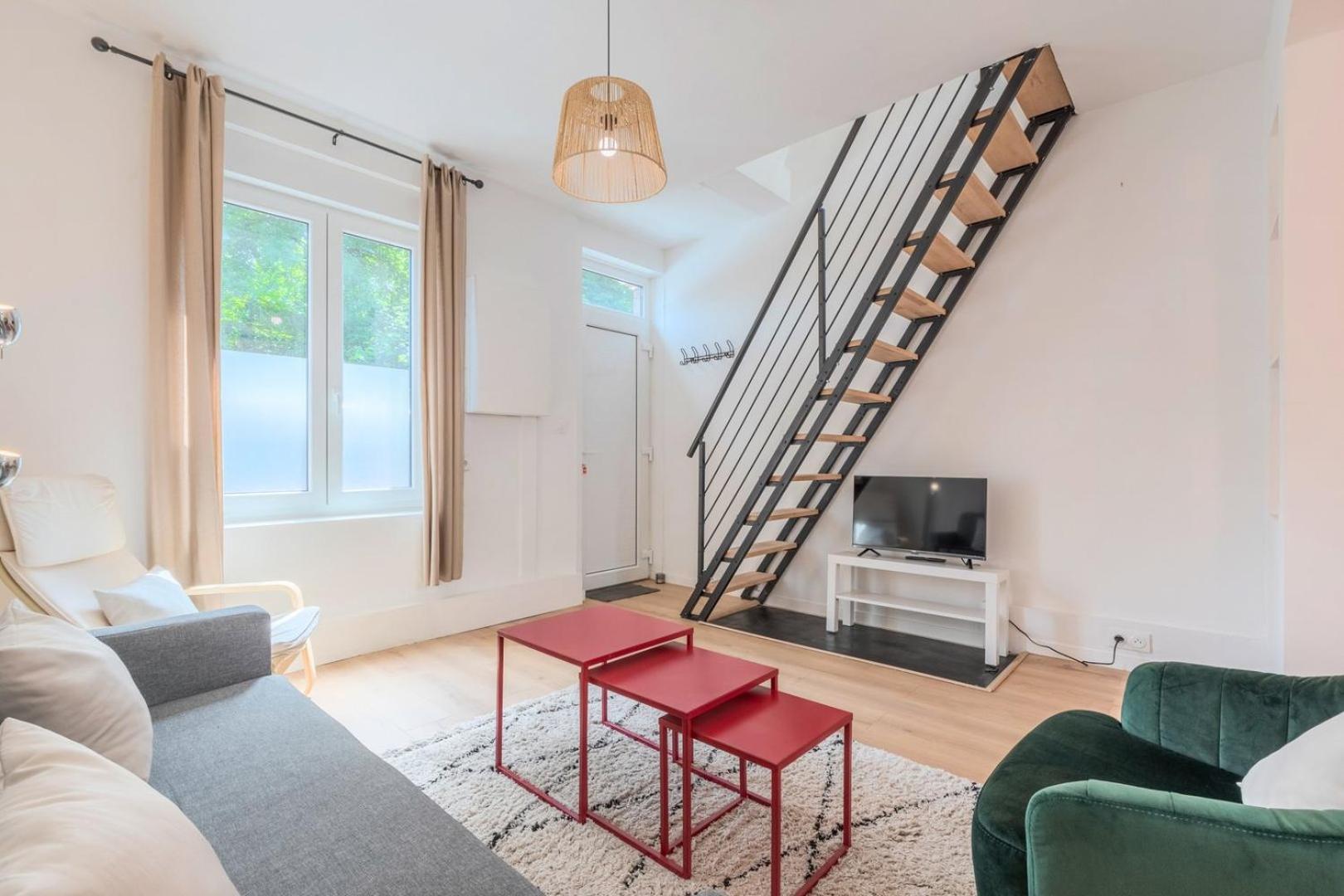 2 Bedroom House W/ Terrace, Near Train Stations & Metro リール エクステリア 写真