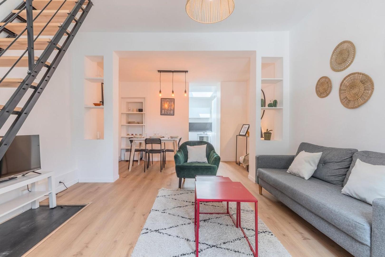 2 Bedroom House W/ Terrace, Near Train Stations & Metro リール エクステリア 写真